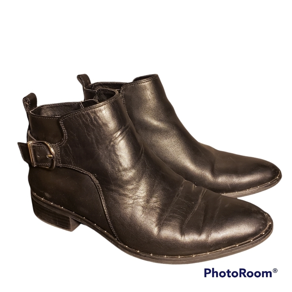 STEVE MADDEN Leather Clio Buckle Black Booties | Size 8